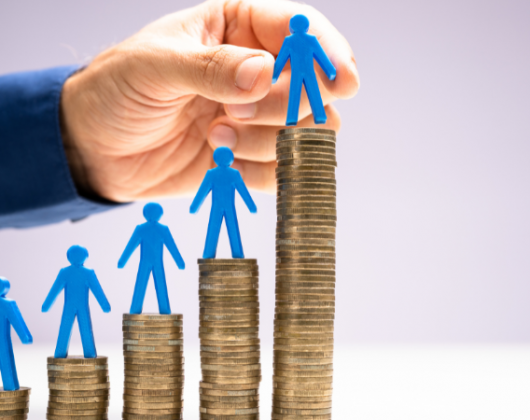 A guide to how much does a lawyer earn in Canada, including factors that impact earnings.