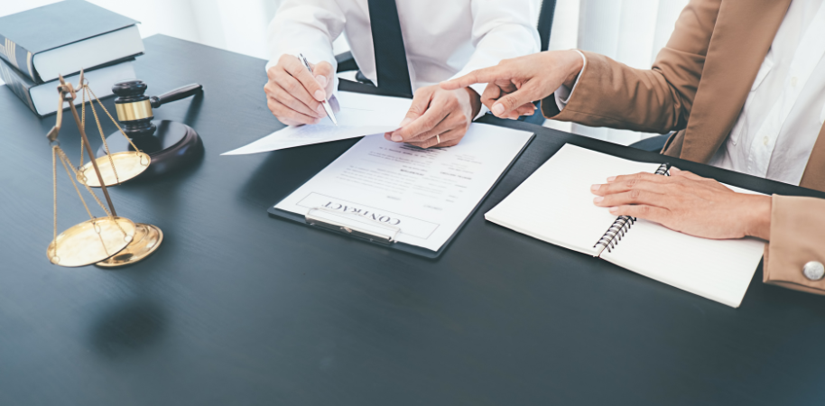 Simple guide to the top law firms in Canada making an impact in 2025 with expertise and client-focused service.