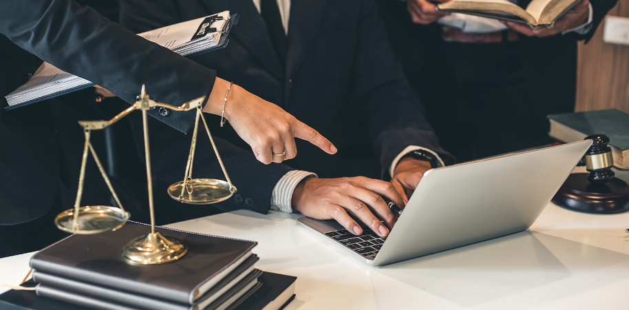 Explore who is the best lawyer in Canada and learn how to choose the best legal expert for your needs.